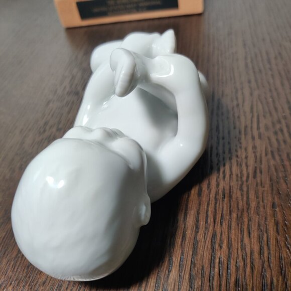 Babbling Baby porcelain figurine by Allan Therkelsen, Royal Copenhagen, Denmark - Picture 3 of 8